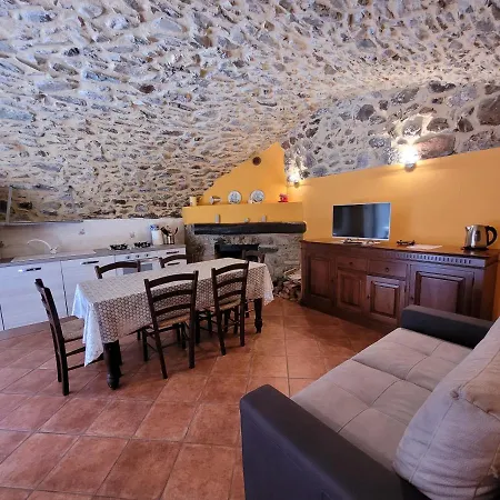 La Casa Sull' Altopiano Mountain Iseo Hospitality Bossico