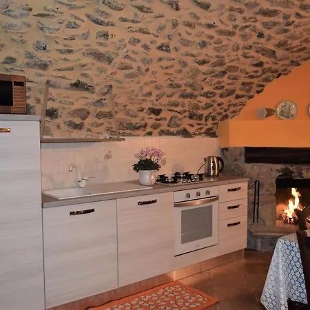 Semesterbostad La Casa Sull' Altopiano Mountain Iseo Hospitality